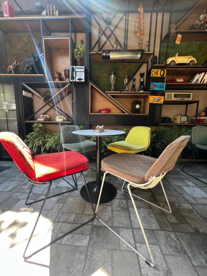 Vila 90 Boutique Hotel Тирана Екстер'єр фото