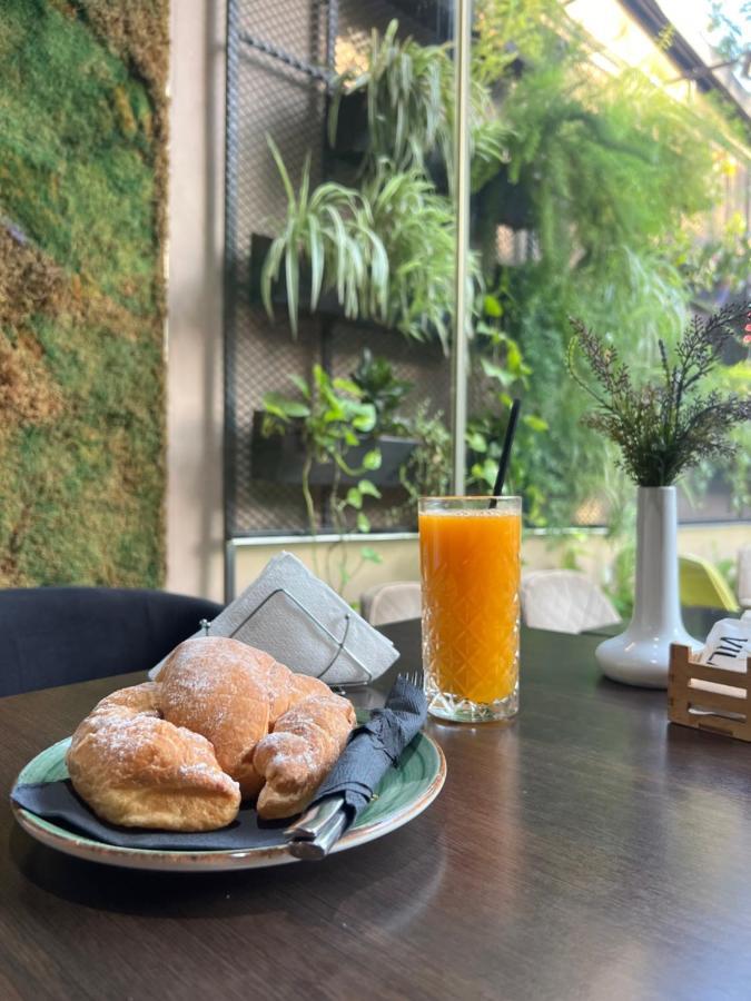 Vila 90 Boutique Hotel Тирана Екстер'єр фото