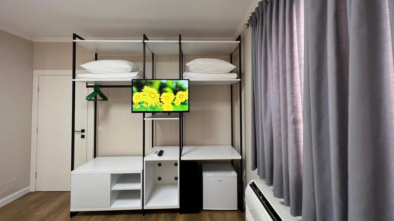 Vila 90 Boutique Hotel Тирана Екстер'єр фото