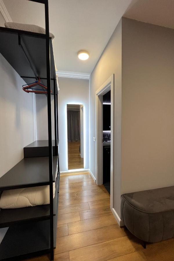 Vila 90 Boutique Hotel Тирана Екстер'єр фото